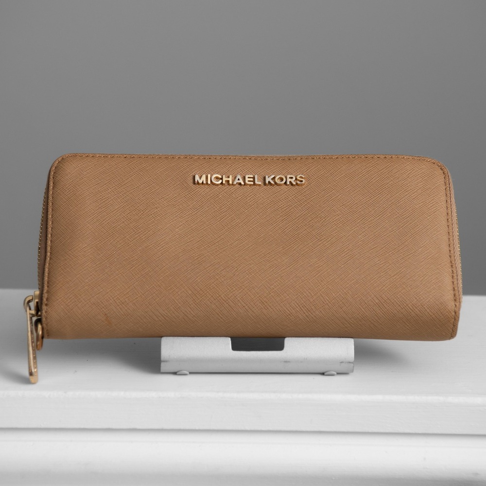 Michael Kors Jet Set Travel Continental Wallet Tan Saffiano Leather Gold Tone